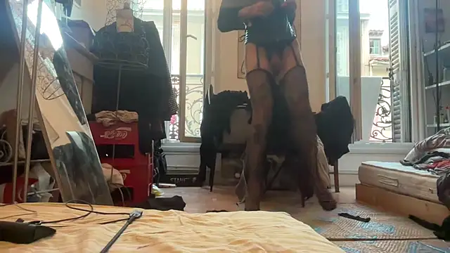 Wilmaaturbate online show from April 4, 5:30 pm