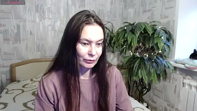 Snapshot of GinaQSoul chatting on June 7, 1:33 am GinaQSoul online show from June 7, 1:33 am