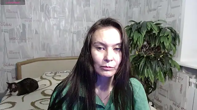 Snapshot of GinaQSoul chatting on June 10, 10:00 pm GinaQSoul online show from June 10, 10:00 pm