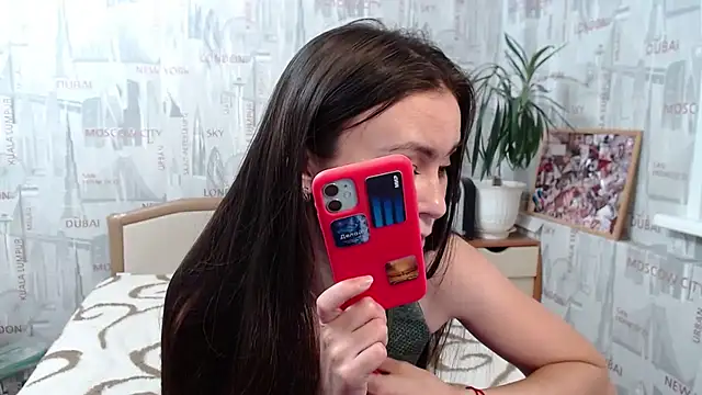 GinaQSoul online show from October 31, 11:18 am