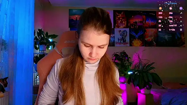 Snapshot of GoodWitch_ chatting on January 18, 7:23 am GoodWitch online show from January 18, 7:23 am