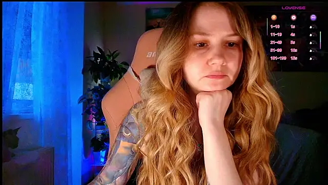 GoodWitch  online show from April 10, 6:20 am