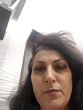 Snapshot of LisaCroft chatting on February 18, 6:11 am LisaCroft online show from February 18, 6:11 am