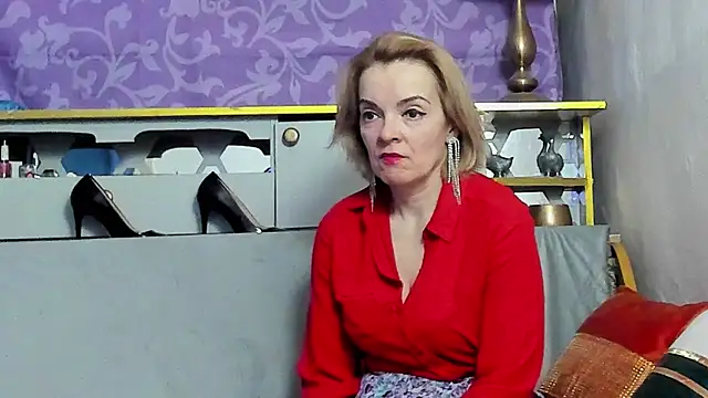 KateConner online show from February 20, 5:48 pm