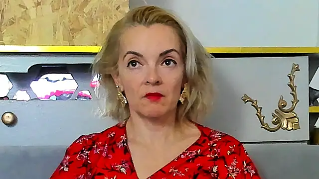 Snapshot of KateConner chatting on November 8, 9:07 pm KateConner online show from November 8, 9:07 pm