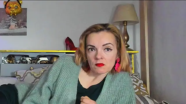 Snapshot of KateConner chatting on March 19, 10:53 pm KateConner online show from March 19, 10:53 pm