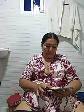 Brenda Berck  online show from May 20, 12:07 am