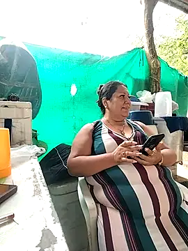 Brenda Berck  online show from March 7, 10:15 pm