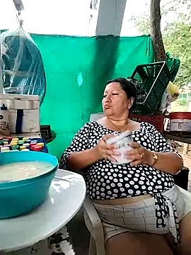 Brenda Berck  online show from March 4, 1:52 pm