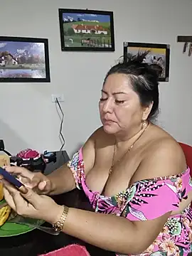 Snapshot of Brenda_Berck_ chatting on June 12, 3:04 am Brenda Berck online show from June 12, 3:04 am