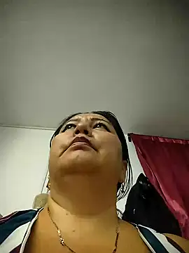 Brenda Berck  online show from March 30, 1:40 am