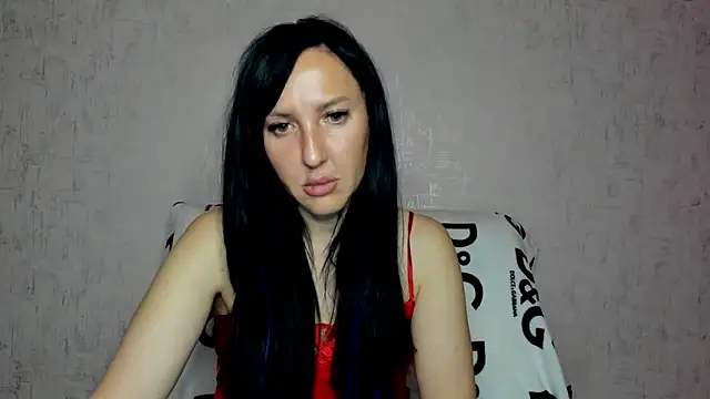 MissGulia online show from September 12, 2:12 am