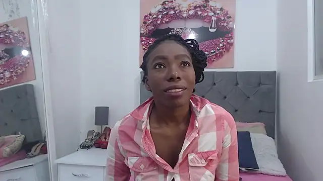 kirajohnson online show from February 18, 5:53 pm