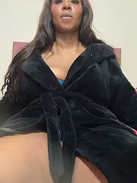 Snapshot of Bootyliciouse21X chatting on July 9, 6:40 pm Bootyliciouse21X online show from July 9, 6:40 pm