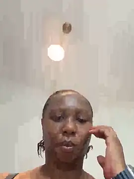 Bootyliciouse21X online show from February 1, 8:29 pm