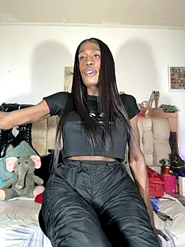 LeilaLopez online show from November 11, 10:26 pm