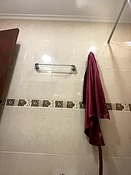 Fancyxlove online show from October 25, 12:39 pm