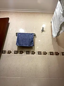 Fancyxlove online show from November 18, 12:41 pm