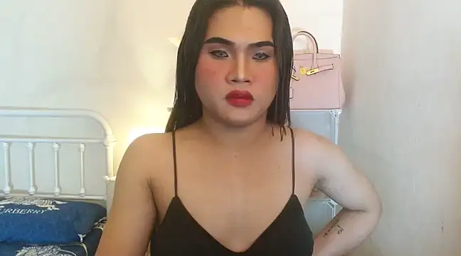 Snapshot of JustineBIGCUM chatting on March 7, 10:24 am JustineBIGCUM online show from March 7, 10:24 am