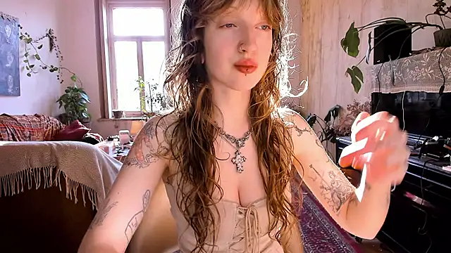 Snapshot of Miranda2_0 chatting on December 22, 6:49 am Miranda2 0 online show from December 22, 6:49 am