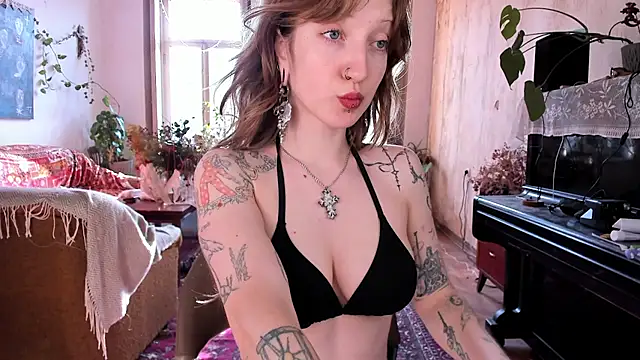 Snapshot of Miranda2_0 chatting on January 12, 6:17 am Miranda2 0 online show from January 12, 6:17 am