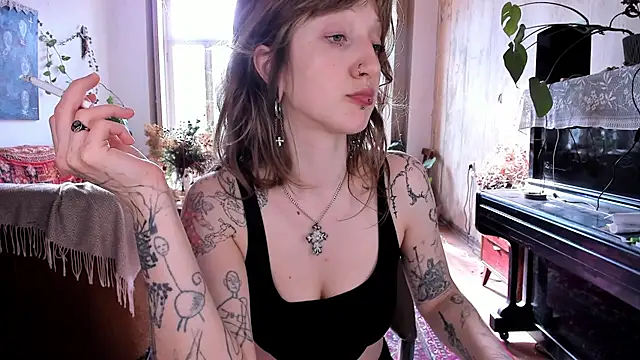 Snapshot of Miranda2_0 chatting on January 14, 8:20 am Miranda2 0 online show from January 14, 8:20 am