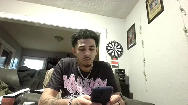 bigdickjojo69 online show from February 14, 5:29 am