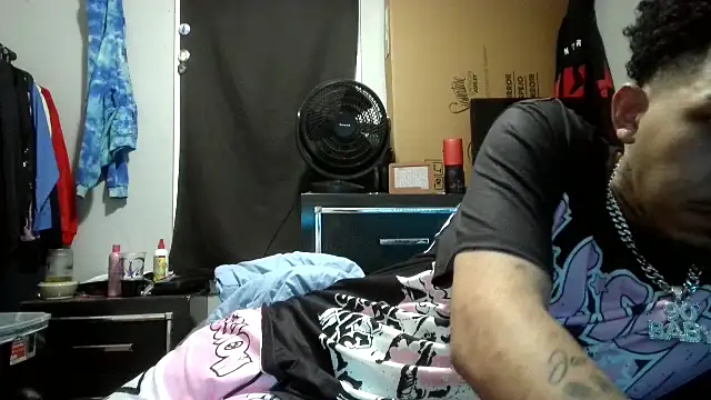 bigdickjojo69 online show from February 15, 2:12 am