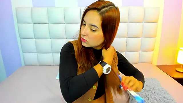 teresasroom  online show from January 10, 2:01 pm