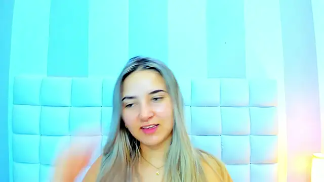 Snapshot of teresasroom_ chatting on March 18, 7:55 pm teresasroom online show from March 18, 7:55 pm