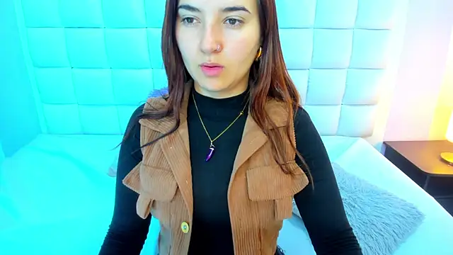 Snapshot of teresasroom_ chatting on May 23, 1:32 pm teresasroom online show from May 23, 1:32 pm