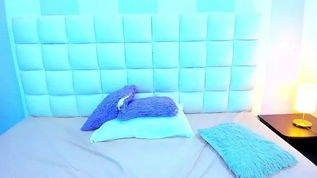 Snapshot of teresasroom_ chatting on December 1, 6:20 pm teresasroom online show from December 1, 6:20 pm