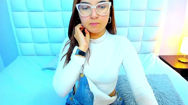 teresasroom  online show from February 20, 3:25 pm