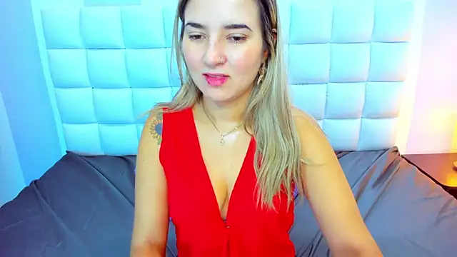 Snapshot of teresasroom_ chatting on November 29, 11:32 am teresasroom online show from November 29, 11:32 am