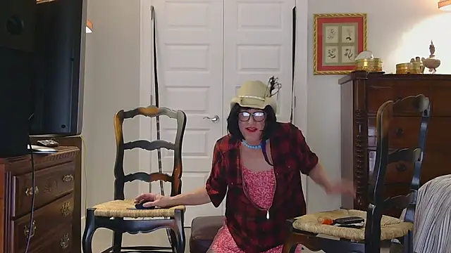 HelloKittyLapDog online show from February 13, 6:02 am