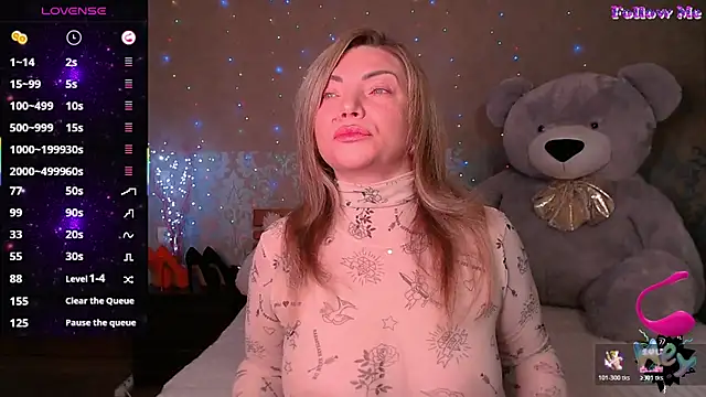 KristiOwen online show from February 4, 12:49 am