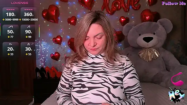 KristiOwen online show from March 7, 2:07 am