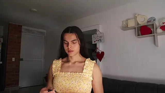  Vahos  online show from February 9, 7:12 pm