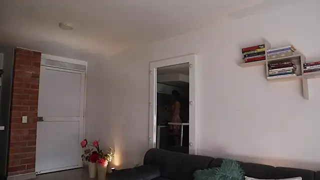  Vahos  online show from November 20, 5:13 pm