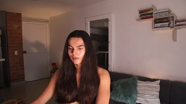  Vahos  online show from January 12, 8:04 pm