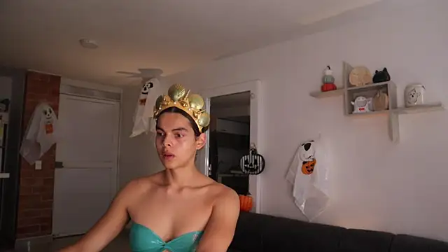  Vahos  online show from October 30, 5:10 pm