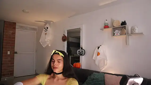  Vahos  online show from October 26, 4:51 pm