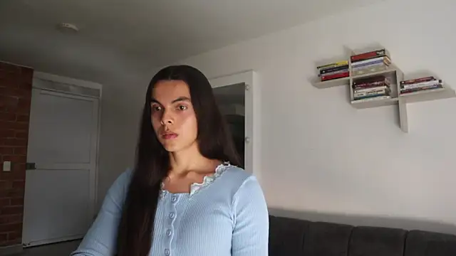  Vahos  online show from February 7, 8:17 pm