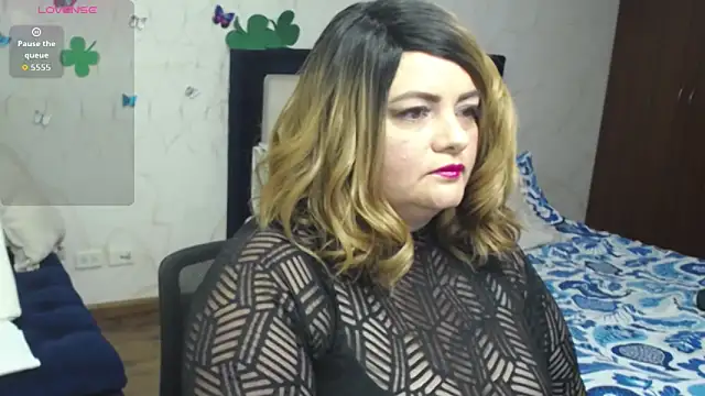 vanessabigbbw online show from April 13, 6:39 am