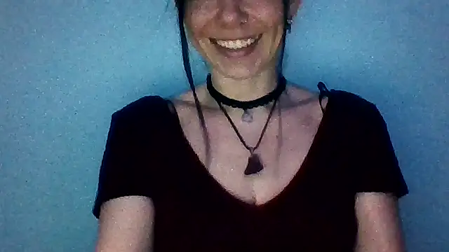 chicacastilla online show from July 4, 5:58 am