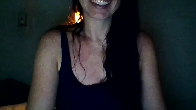 chicacastilla online show from October 11, 8:04 am