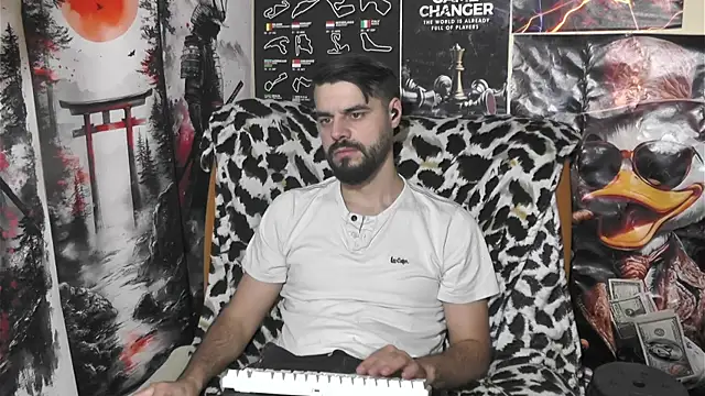 00george online show from December 19, 9:06 pm