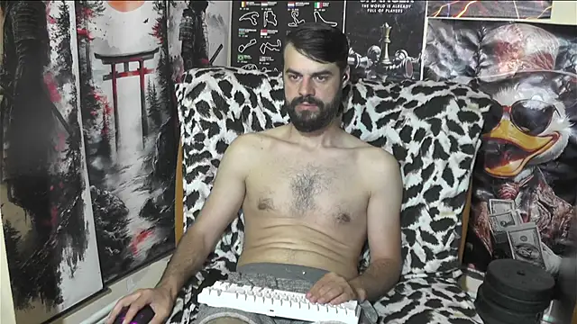 Snapshot of 00george chatting on May 21, 7:11 pm 00george online show from May 21, 7:11 pm