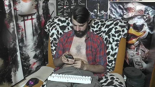 Snapshot of 00george chatting on June 1, 5:01 pm 00george online show from June 1, 5:01 pm