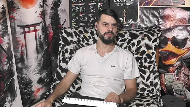 00george online show from December 22, 8:09 pm